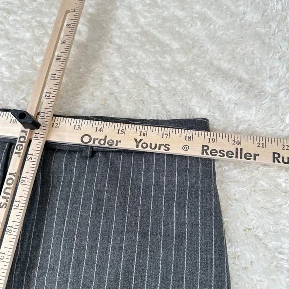 Michael Kors Women's 16 Gray Striped Pencil Skirt Office Wool Blend Academia - Picture 9 of 13